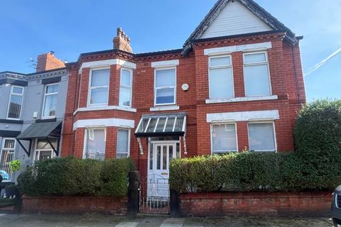4 bed property, in 21 Waring Avenue, £170,000