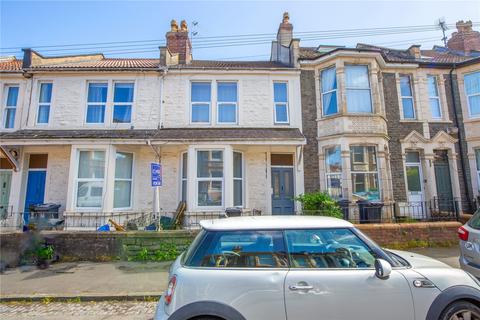 3 bed property, in Muller Avenue, £450,000