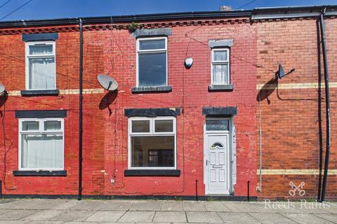 2 bed property, in Middlebourne Street, £130,000