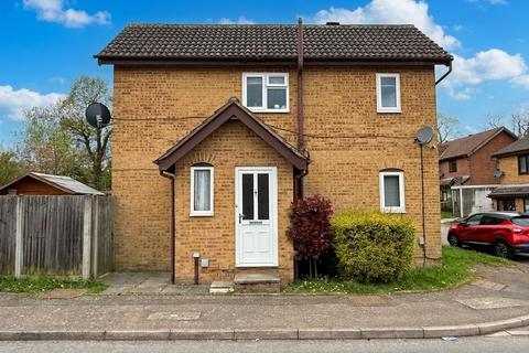 2 bed property, in Hamilton Road, £375,000