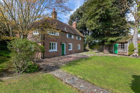 3 bed property, in Cooksbridge, £800,000