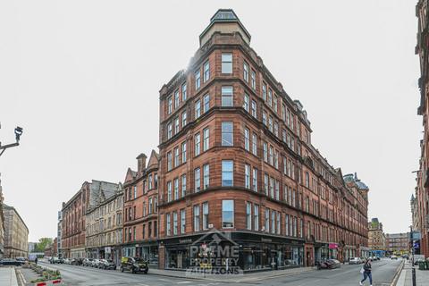 2 bed property, in 52 Bell Street 3/2, £210,000