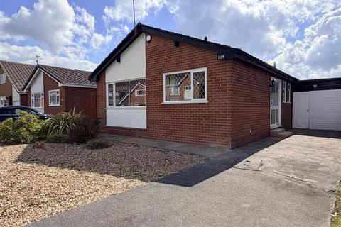 3 bed property, in Forest Drive, £325,000