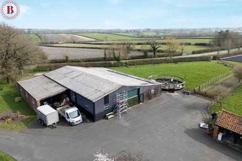 5 bed property, in Windmerpool Lane, £2,000,000