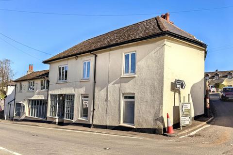 5 bed property, in The Old Post Office, £450,000