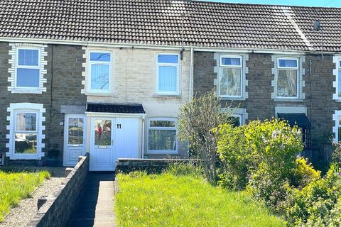 3 bed property, in Bryn Terrace, £150,000