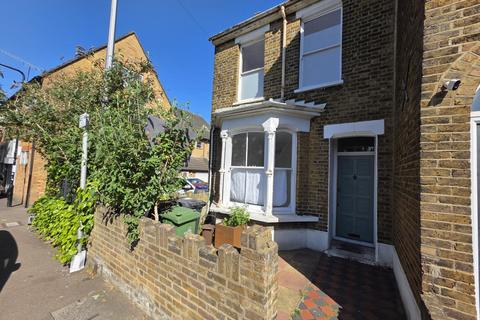 3 bed property, in London E17, £650,000