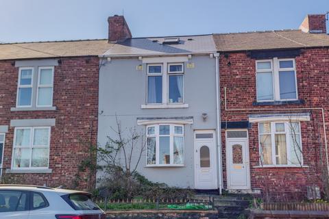 3 bed property, in Rock Terrace, £70,000