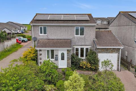 3 bed property, in Trelawny Road, £300,000