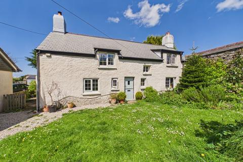 4 bed property, in Stibb, £425,000