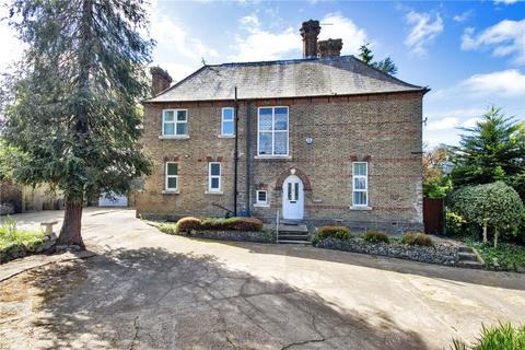 6 bed property, in East Milton Road, £700,000