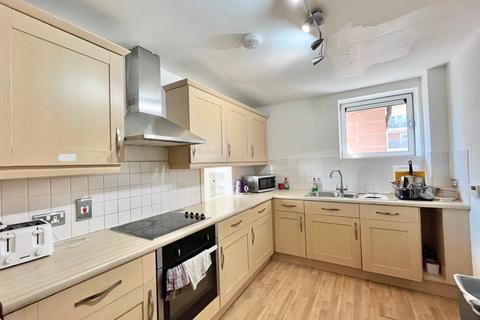4 bed property, in Salford Road, £15,000