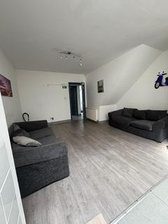 4 bed property, in Vancouver Road, £15,000