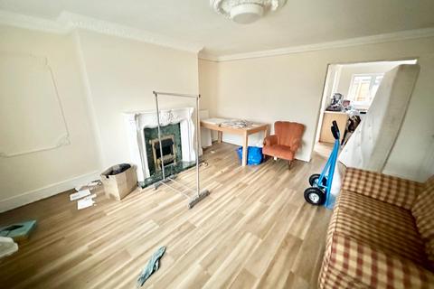 4 bed property, in Faraday Street, £15,000