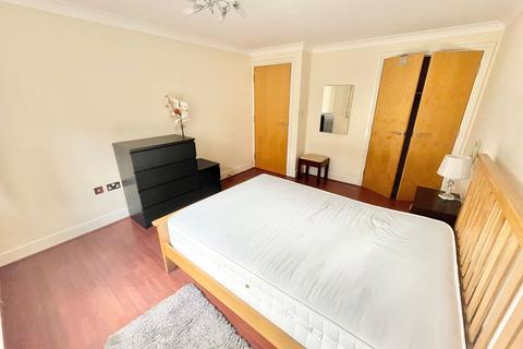 4 bed property, in Vere Road, £15,000