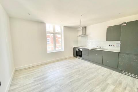 4 bed property, in Llanbadarn Road, £15,000