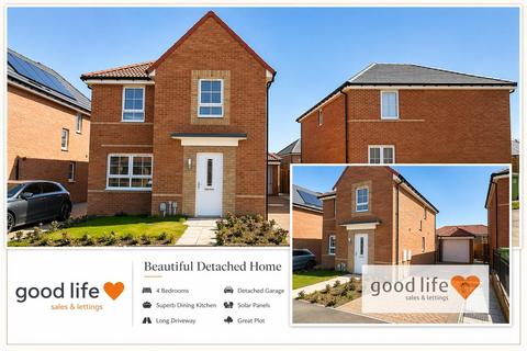 4 bed property, in Ormskirk Grove, £295,000