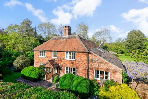 3 bed property, in Church Hill, £875,000