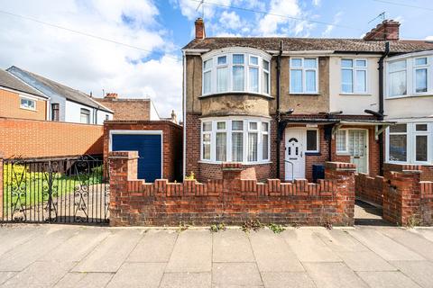 3 bed property, in Bigthan Road, £325,000