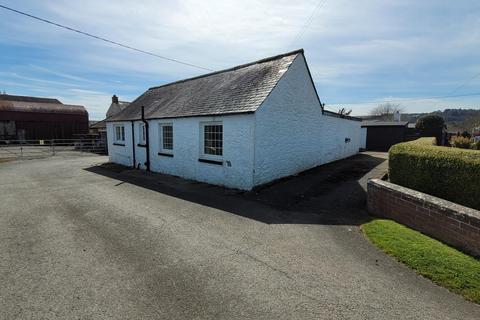 2 bed property, in Poplar Cottage, £175,000