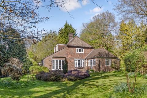 3 bed property, in Ockley Lane, £1,000,000