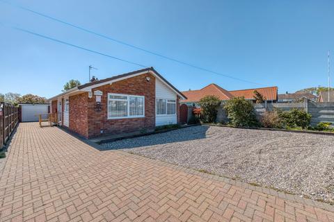 3 bed property, in Main Road, £300,000