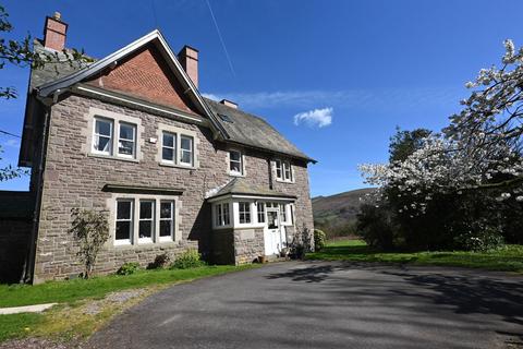 6 bed property, in Llanbedr, £899,950