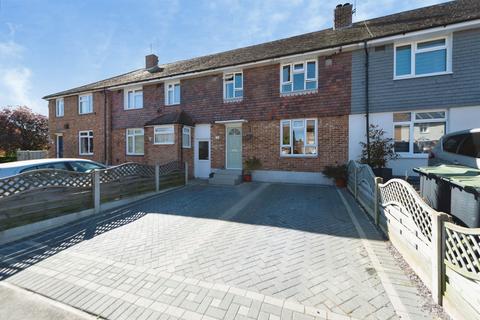 4 bed property, in St. Johns Road, £250,000