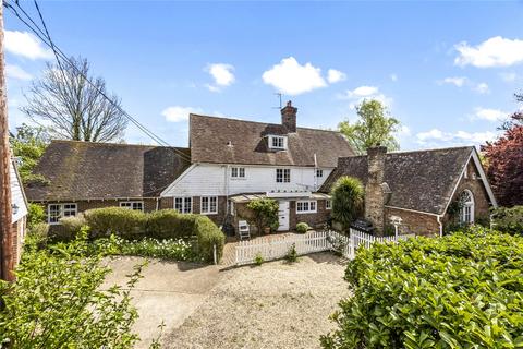 6 bed property, in Beechwood Lane, £1,500,000