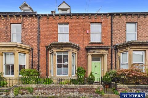 4 bed property, in Hartington Place, £355,000