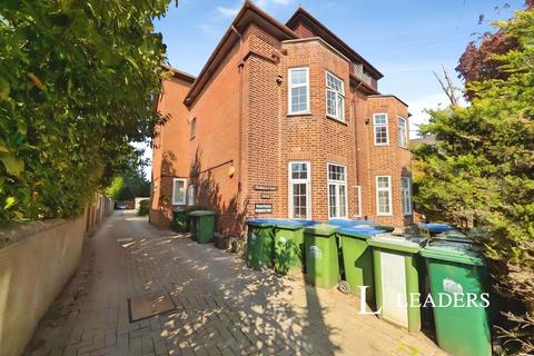 1 bed property, in Welbeck Avenue, £125,000