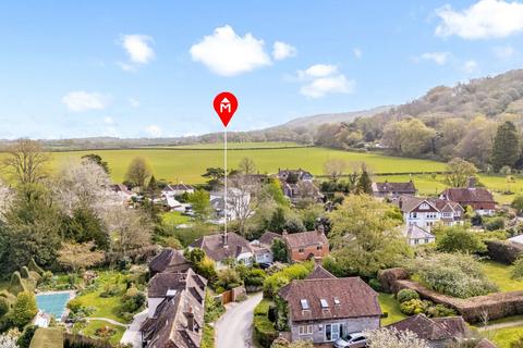 4 bed property, in Underhill Lane, £950,000
