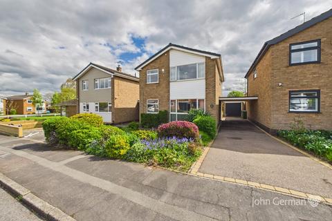 4 bed property, in Tynedale Road, £375,000