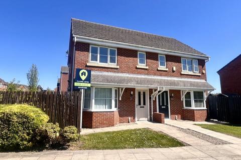 2 bed property, in Barnton Close, £160,000