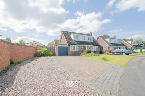 3 bed property, in Crabmill Close, £549,950