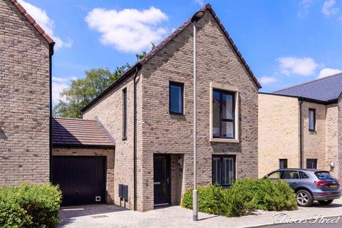 3 bed property, in Chivers Street, £575,000