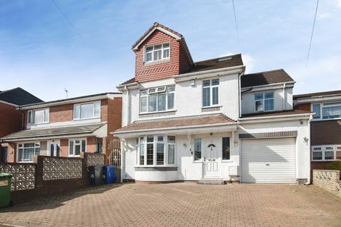 6 bed property, in Woodland Road, £495,000