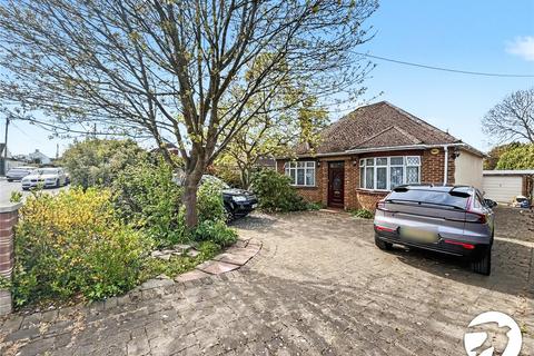 2 bed property, in King George Road, £425,000