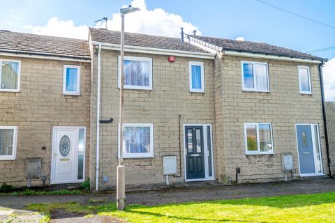 2 bed property, in Lydgate, £200,000