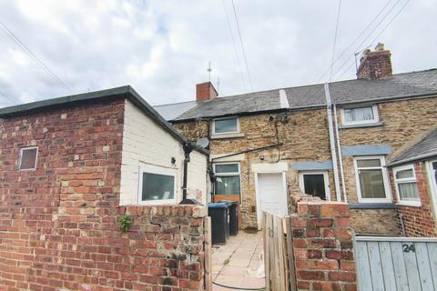 2 bed property, in Copeland Row, £52,500