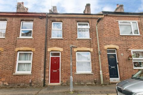 4 bed property, in Victoria Street, £475,000