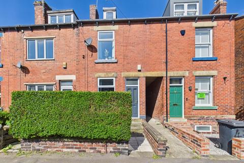3 bed property, in Mitchell Road, £240,000