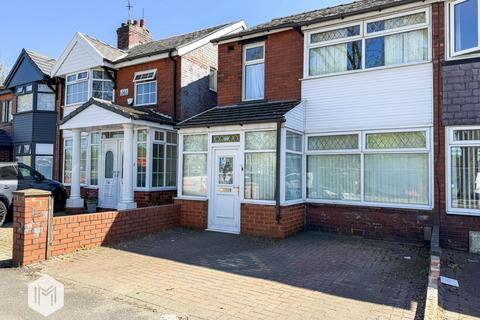 3 bed property, in Wellington Road, £250,000