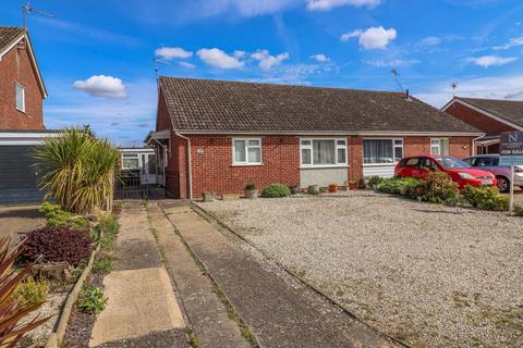 2 bed property, in North Park, £250,000