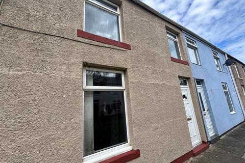 2 bed property, in Eccles Terrace, £77,000