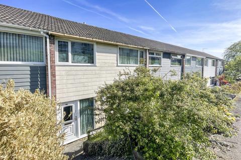 3 bed property, in Dunley Walk, £180,000