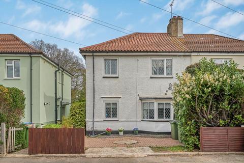 3 bed property, in Guild Road, £500,000