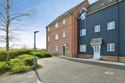 1 bed property, in Dukes Place, £99,995