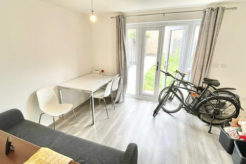 4 bed property, in Monks Road, £15,000