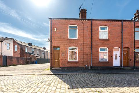2 bed property, in Rupert Street, £116,500